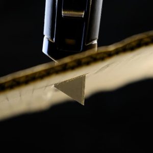 Automatic Retractable Blades